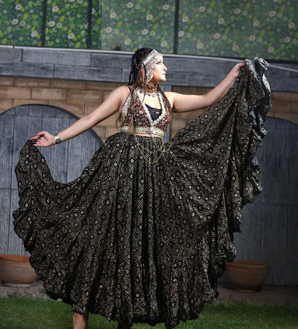Block print skirt geometric pattern design black/gold