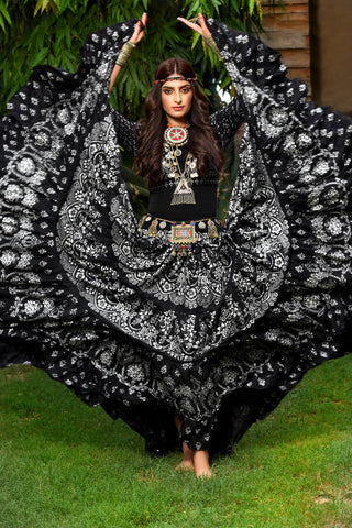 Block print Assuit pattern skirt Oriental Border Black/White