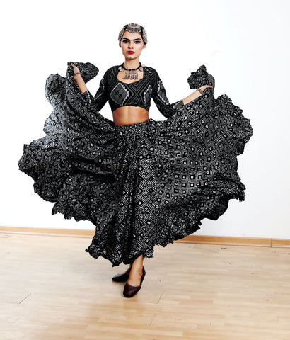 Block print skirt geometric pattern design black/silver
