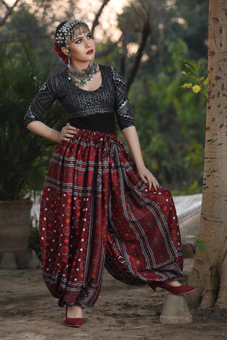 Bloomer Ajrak
